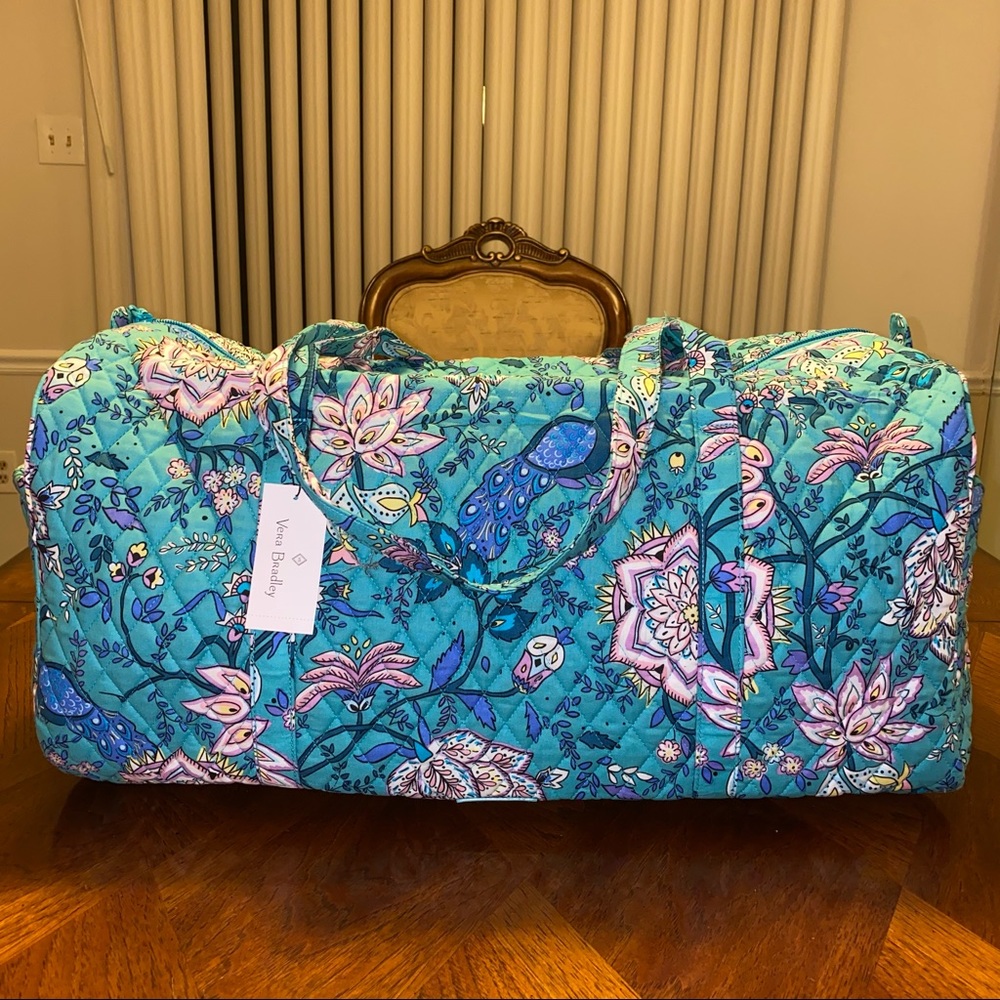 NWT Vera Bradley Large Travel Duffel in Peacock Garden